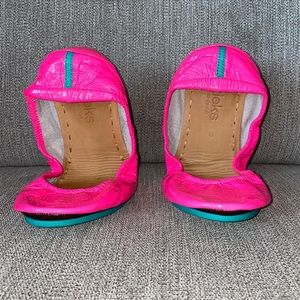 Tieks- neon pink